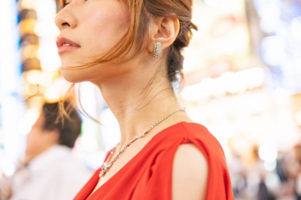 ナイトワークの女性